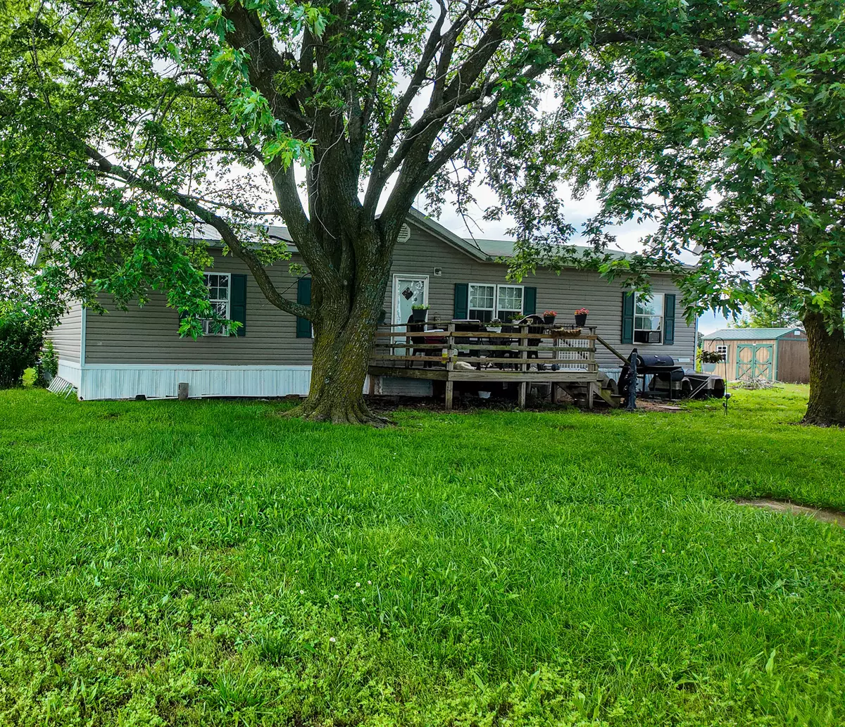 Preston, MO 65732,18080 County Road 361