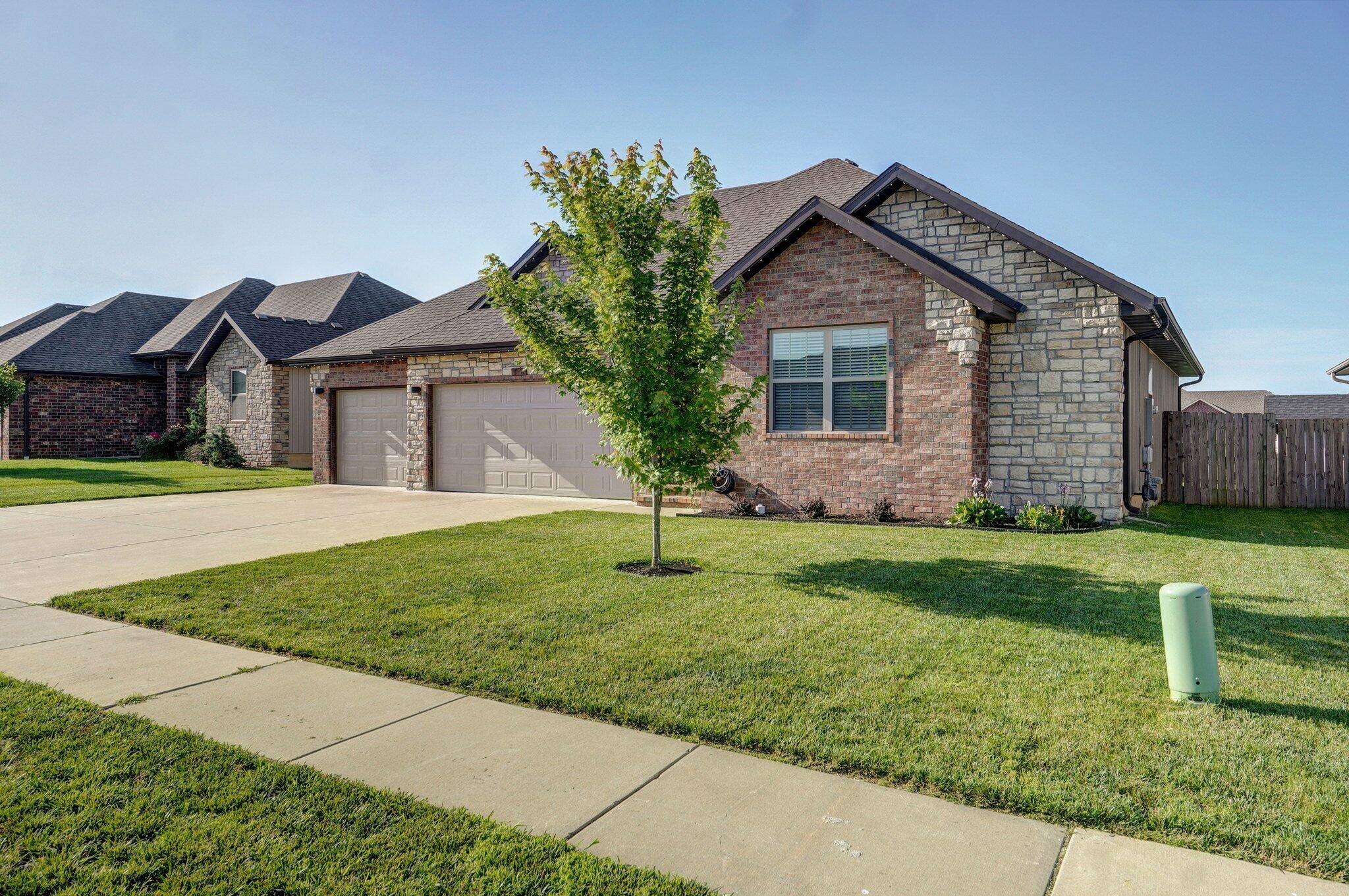Nixa, MO 65714,866 E Dyann Drive