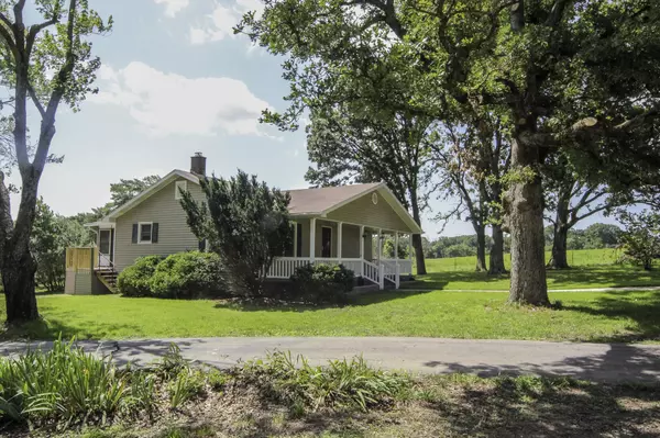 23460 824 Road, Humansville, MO 65674