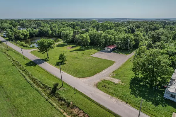 Phillipsburg, MO 65722,151 Grover Street