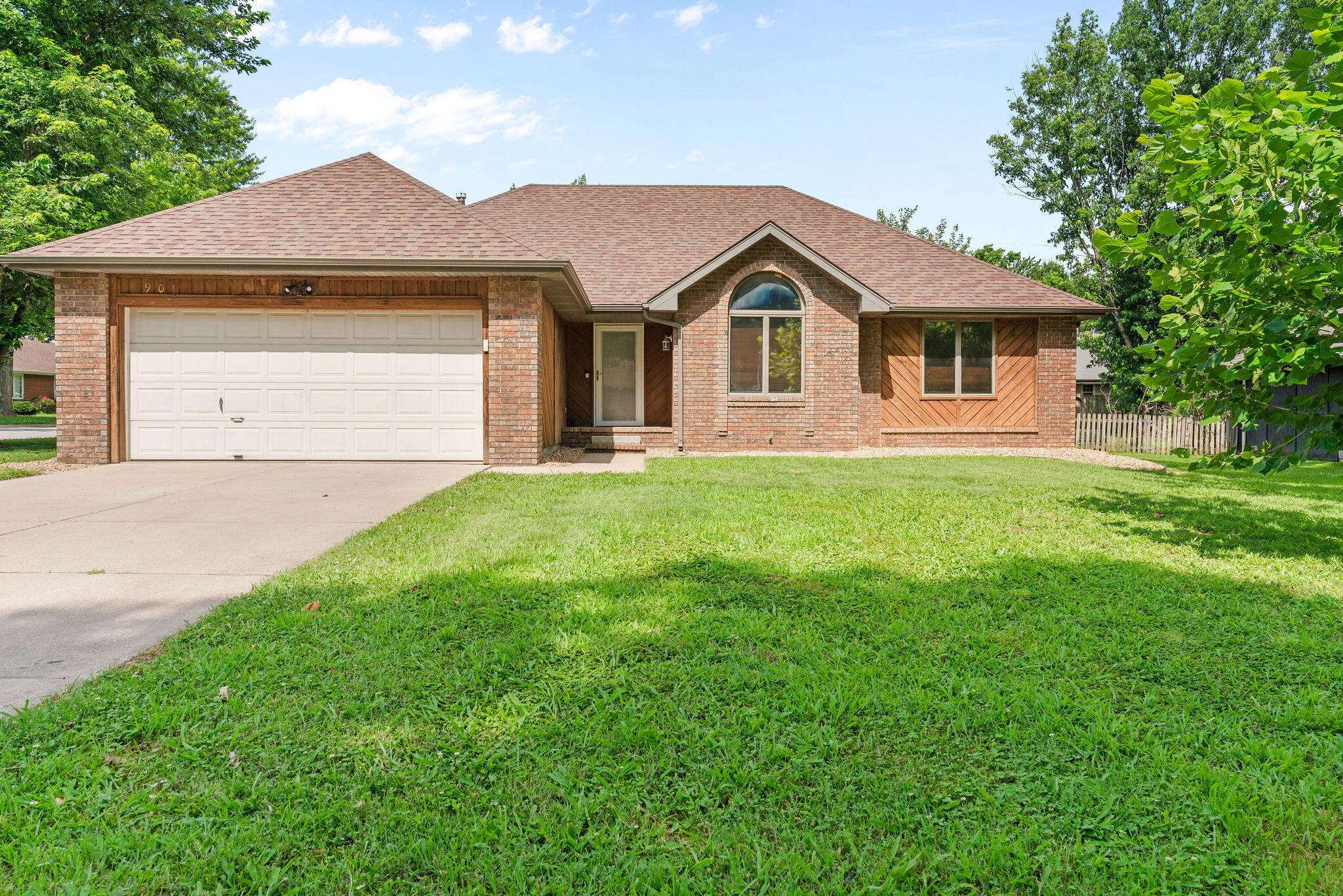 901 Fort Court, Nixa, MO 65714