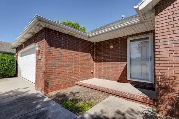 Ozark, MO 65721,6011 N 9th Avenue