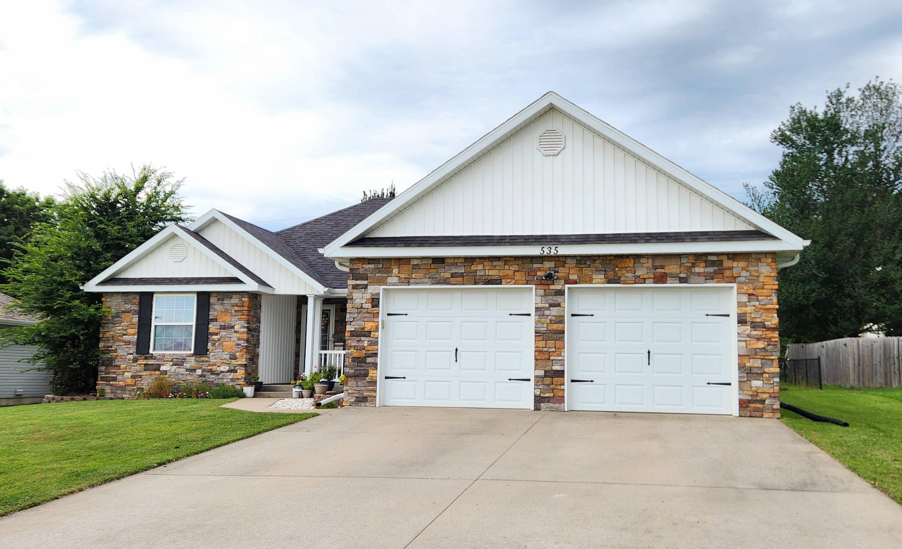 Bolivar, MO 65613,535 S Gary Avenue