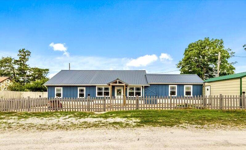 367 Flagstone Road, Cape Fair, MO 65624
