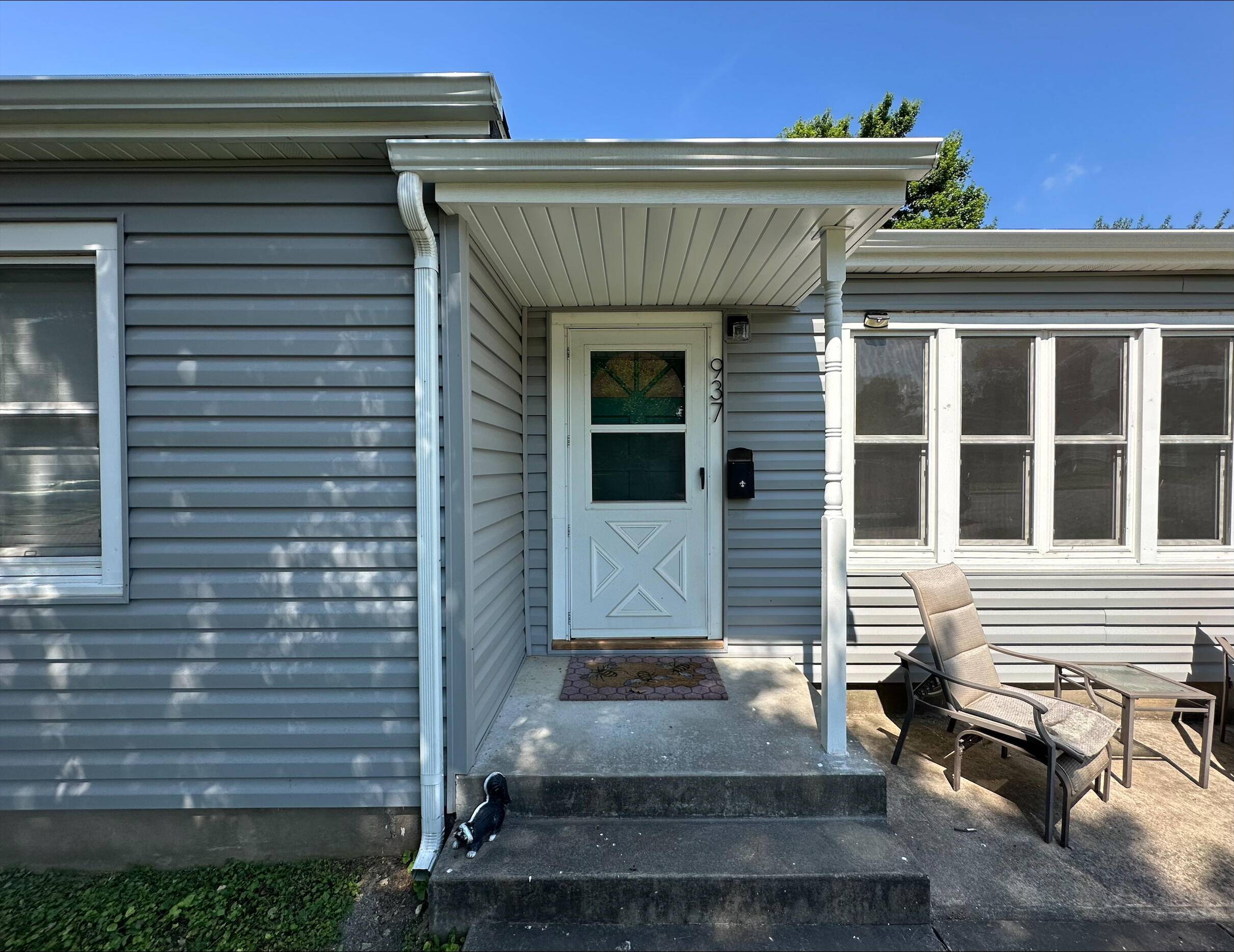 937 Sunshine Drive, Mt Vernon, MO 65712