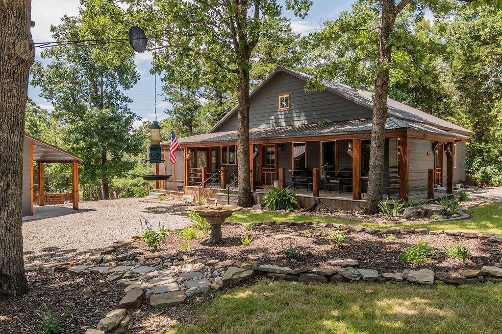 311 Lakeview Street, Hollister, MO 65672