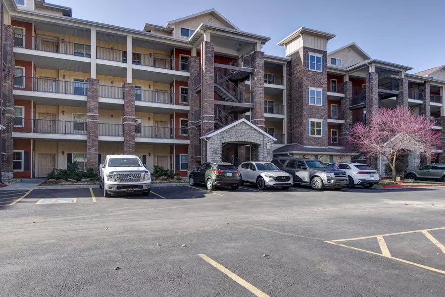 200 Majestic Drive #412, Branson, MO 65616