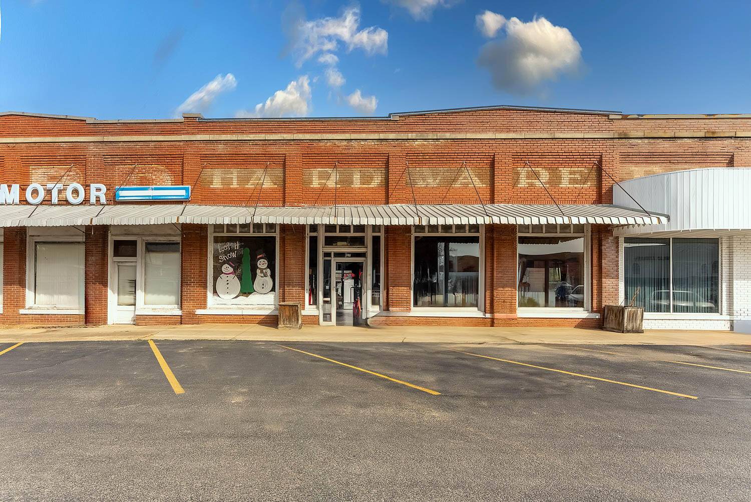 27 Court Square, Alton, MO 65606