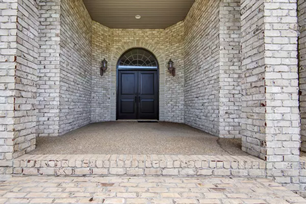 Ozark, MO 65721,6368 S Riverglen Road