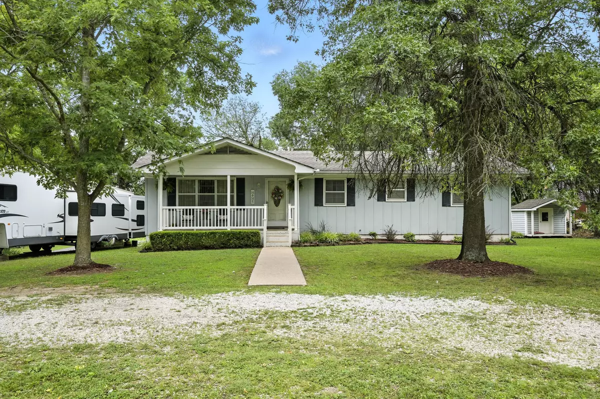 Pierce City, MO 65723,601 Linzee Boulevard