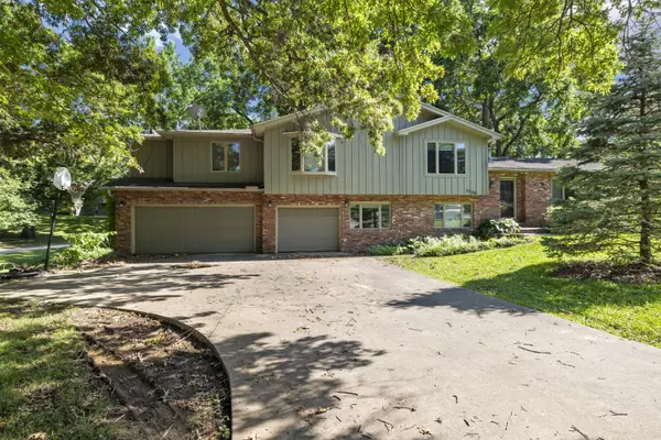 Springfield, MO 65804,2266 E Barataria Street