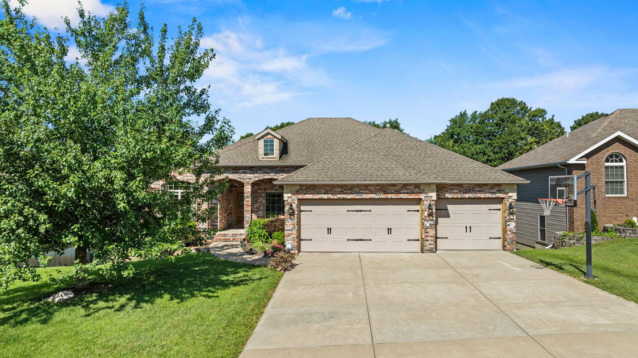 5323 S Carson Street, Battlefield, MO 65619