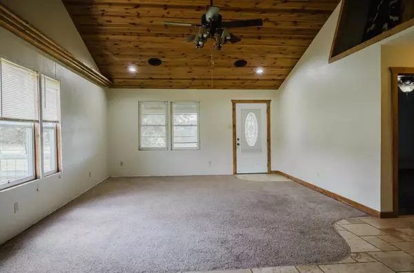 Aurora, MO 65605,22783 Lawrence 1210