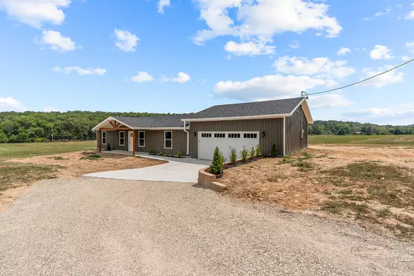 Crane, MO 65633,21113 Fr 2020