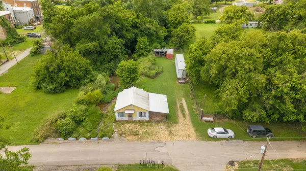 180 North 3rd Street, Mammoth Spring, AR 72554