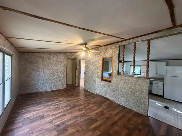 Vanzant, MO 65768,36325 E State Highway 76