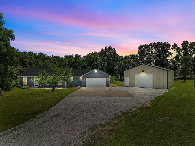 1192 S Sha Ree Lane, Bolivar, MO 65613