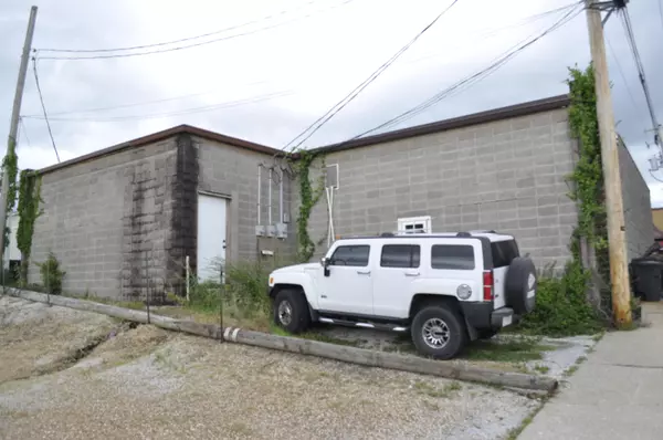 Bolivar, MO 65613,113 N Main Avenue