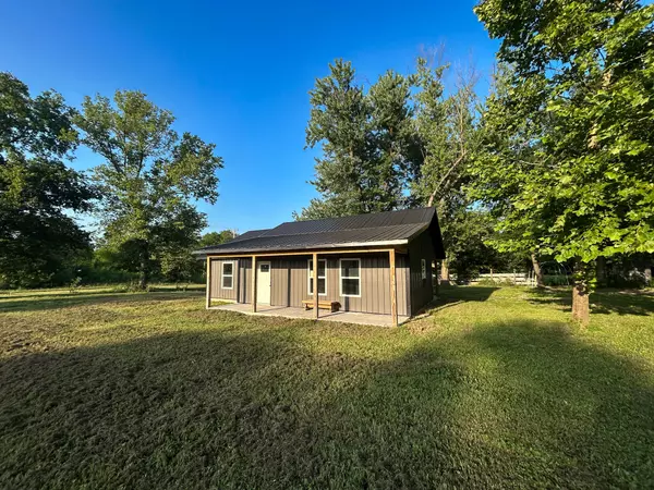 230 Locust, La Russell, MO 64848