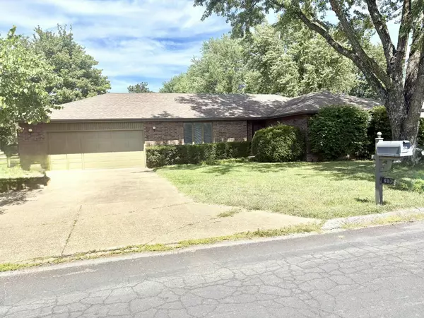Mountain Grove, MO 65711,813 E 16th Street