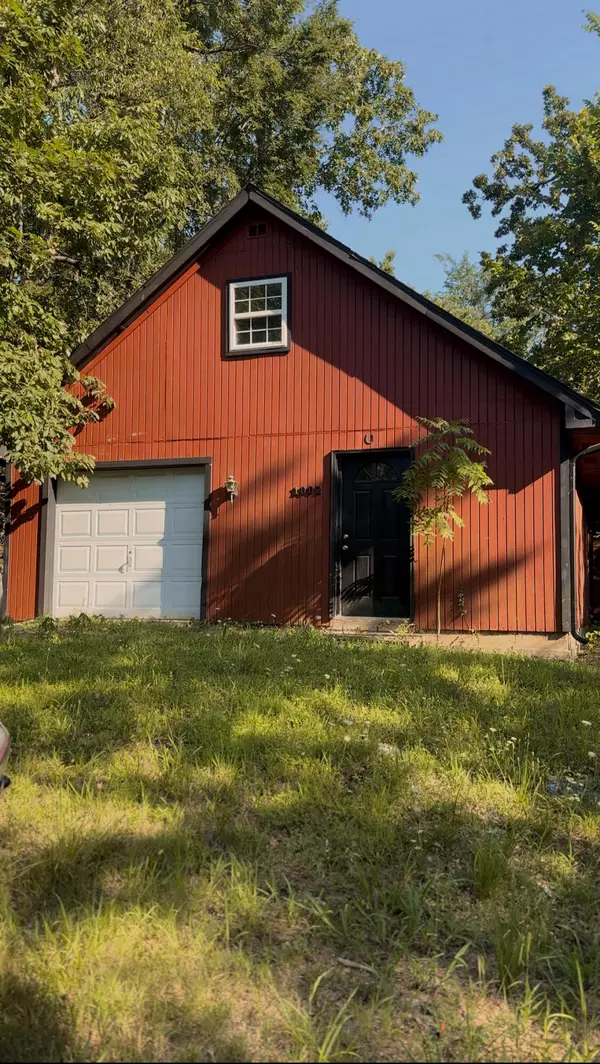 Merriam Woods, MO 65740,1002 Stegall Road