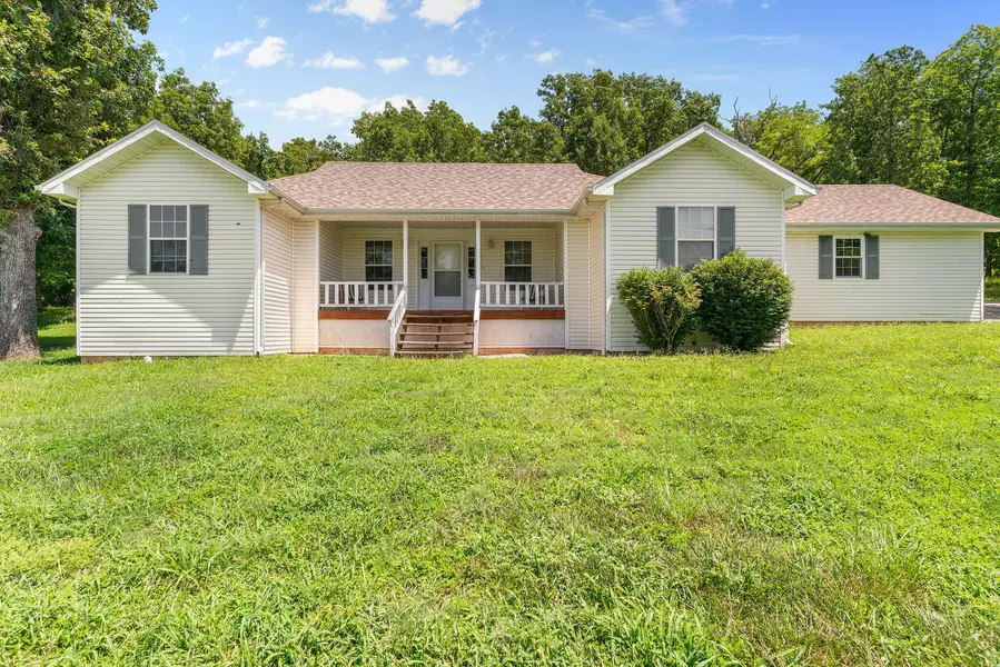 5303 N Farm Road 75, Willard, MO 65781