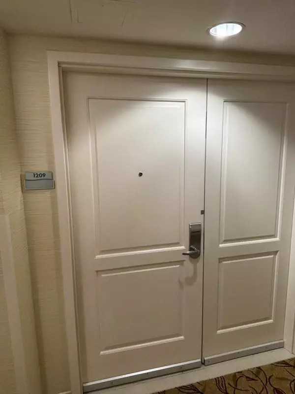 200 S Sycamore Street #1217, Branson, MO 65616