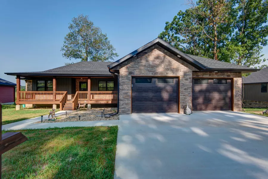 183 Sunshine Avenue, Cabool, MO 65689