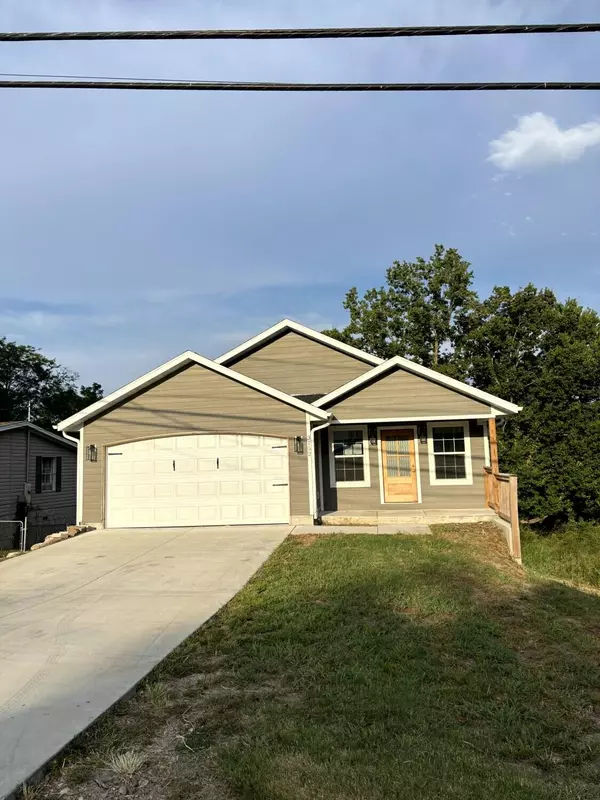 3152 Maple Street, Hollister, MO 65672