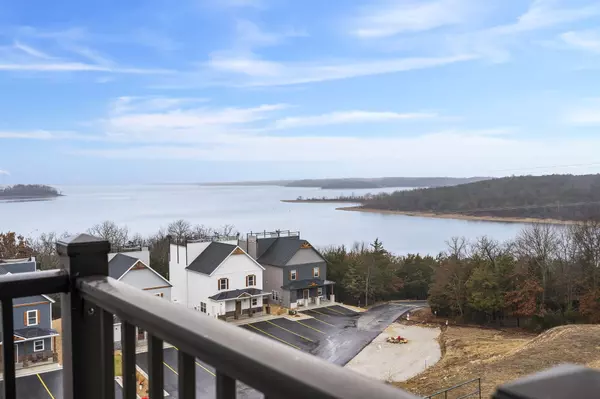 200 Majestic Drive #320, Branson, MO 65616
