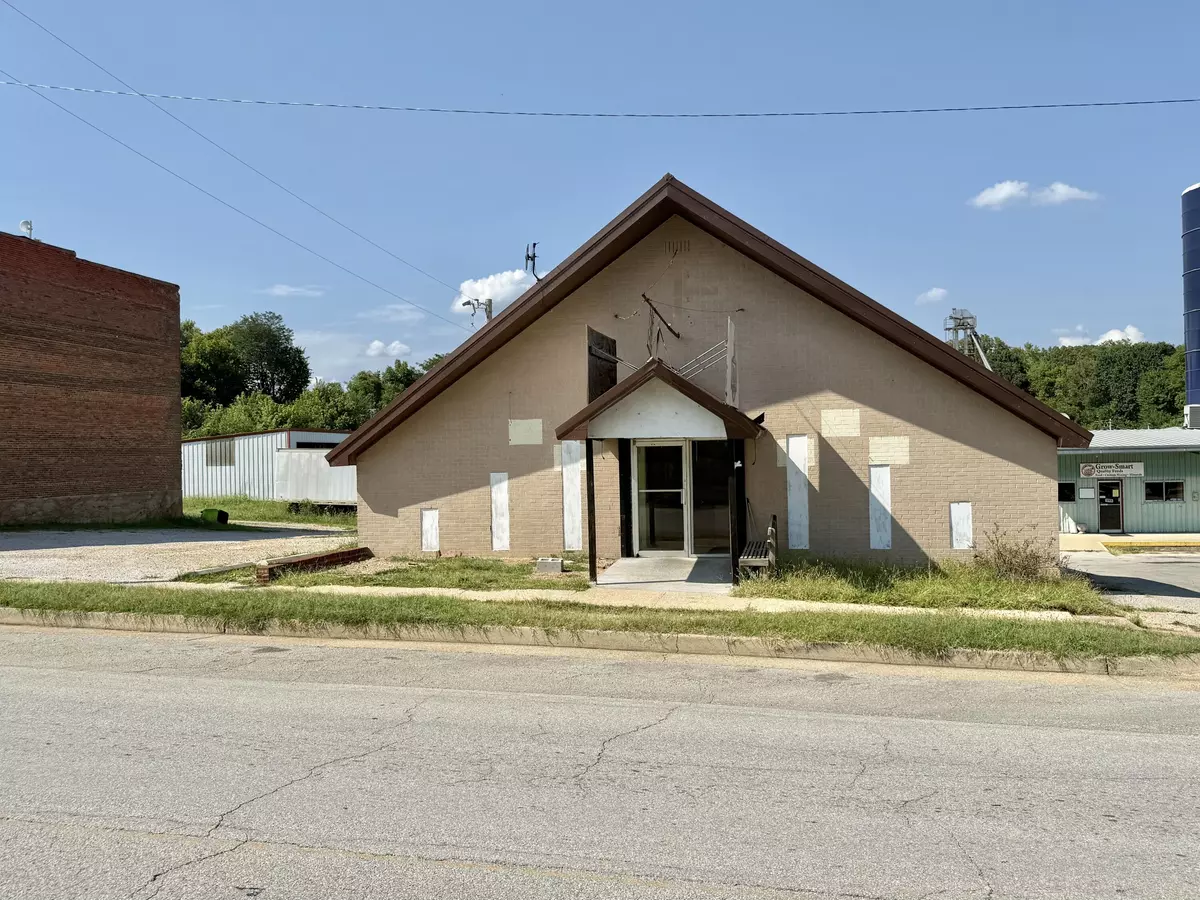 Hartville, MO 65667,127 E Rolla Street