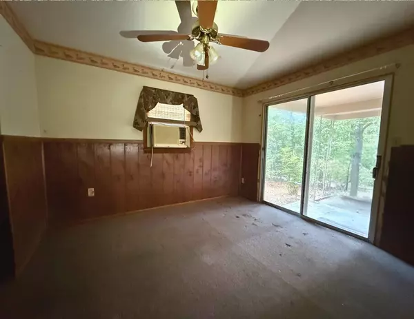 Cherokee Village, AR 72529,127 Algonquin Circle