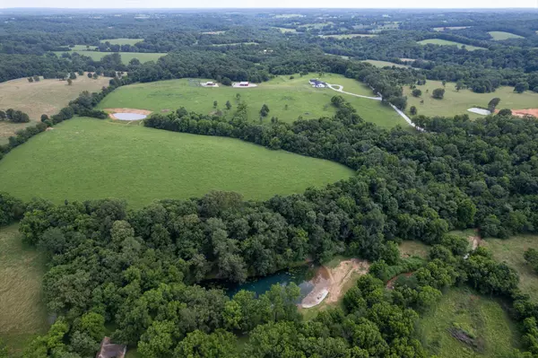 000 Gideon Cave Road #A,  Marionville,  MO 65705