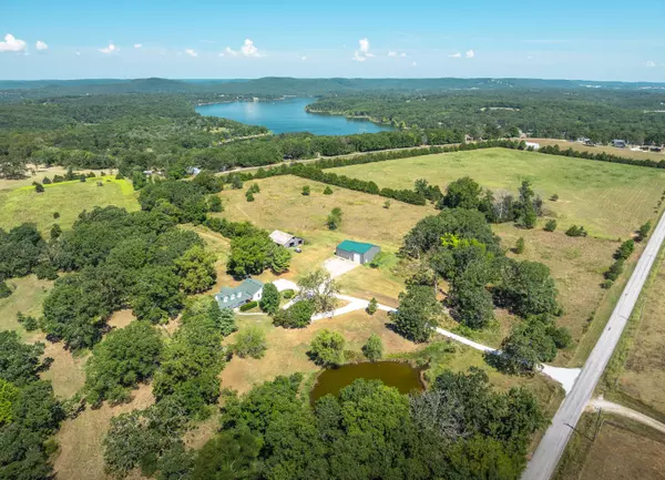 Golden, MO 65658,25323 Farm Road 1242