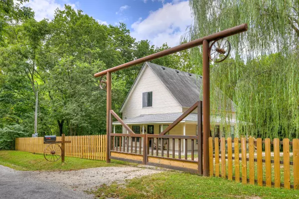 19211 Farm Road 1025, Exeter, MO 65647