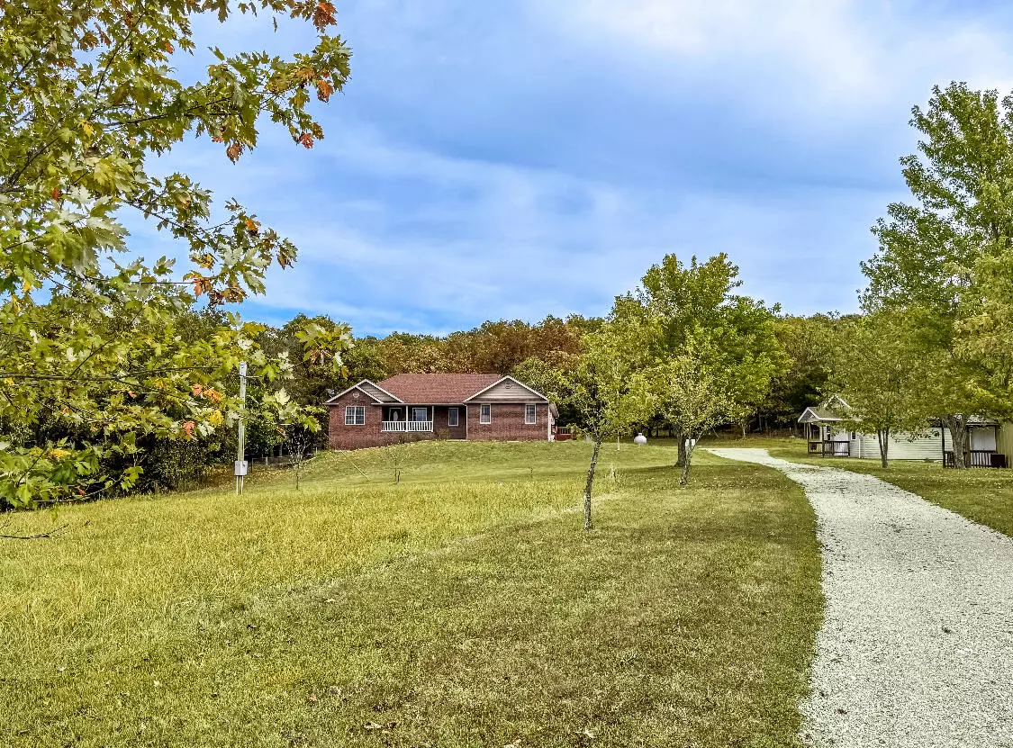 Conway, MO 65632,1206 Black Horse Road