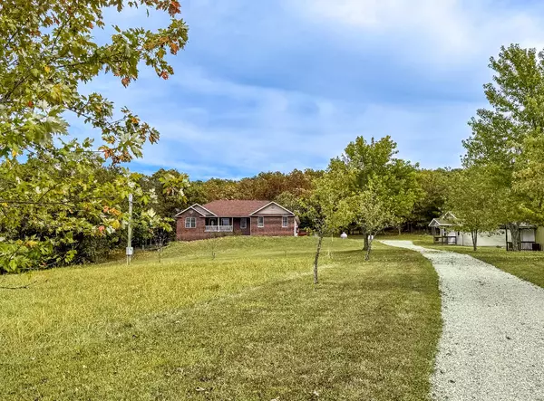 Conway, MO 65632,1206 Black Horse Road