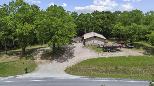 911 State Hwy 86, Lampe, MO 65681