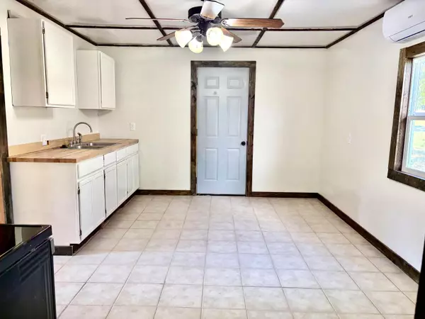 Taneyville, MO 65759,559 Grand Avenue