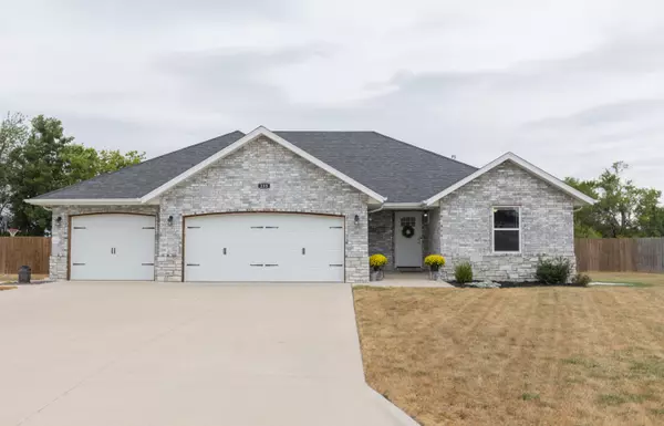 Willard, MO 65781,233 W Canterbury Lane