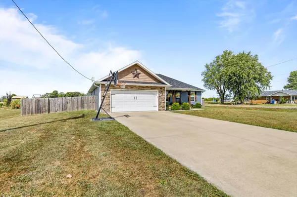 Seymour, MO 65746,107 Melinda Street