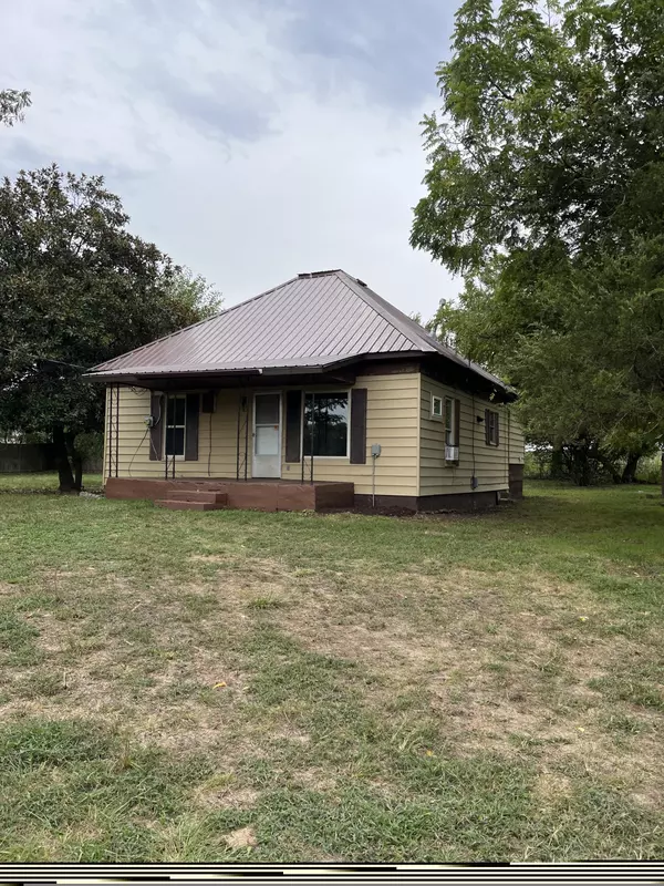 Rocky Comfort, MO 64861,822 2nd Street