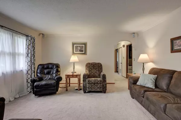 Monett, MO 65708,121 Circle Drive