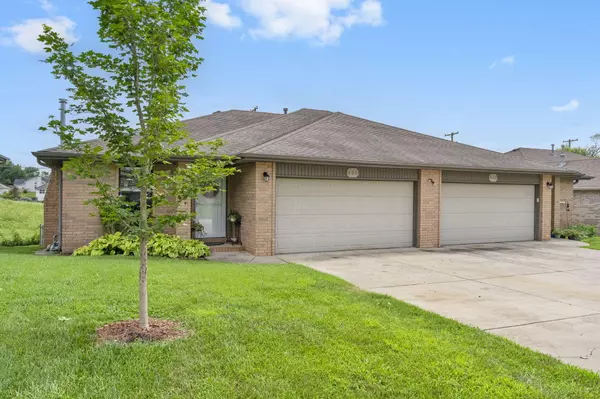 Ozark, MO 65721,600-602 W Warren Avenue