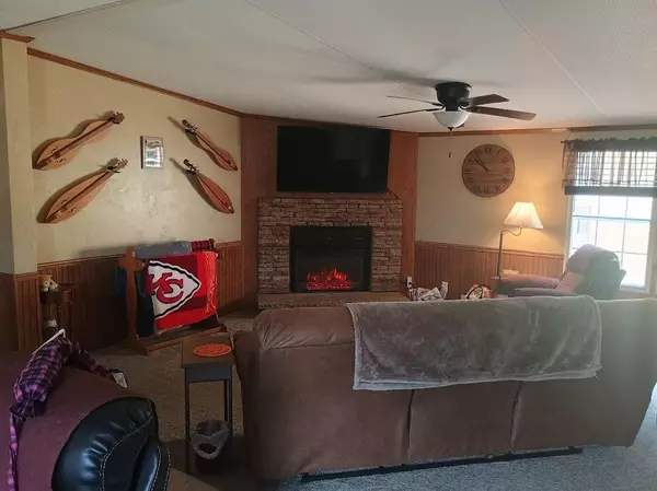 Alton, MO 65606,46 Private Road 160-190