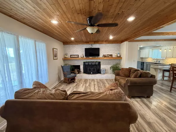 Monett, MO 65708,8954 Lawrence 2226