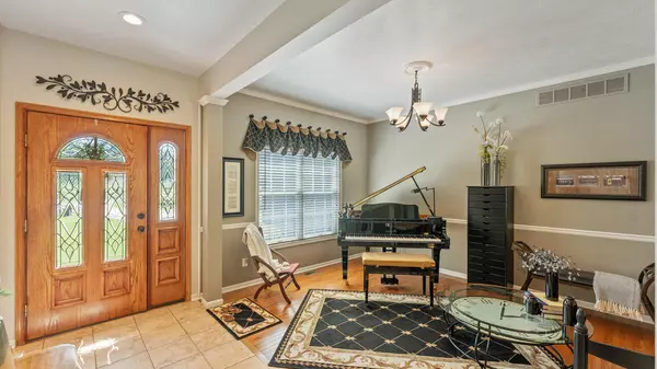 Nevada, MO 64772,18352 S 1453 Road