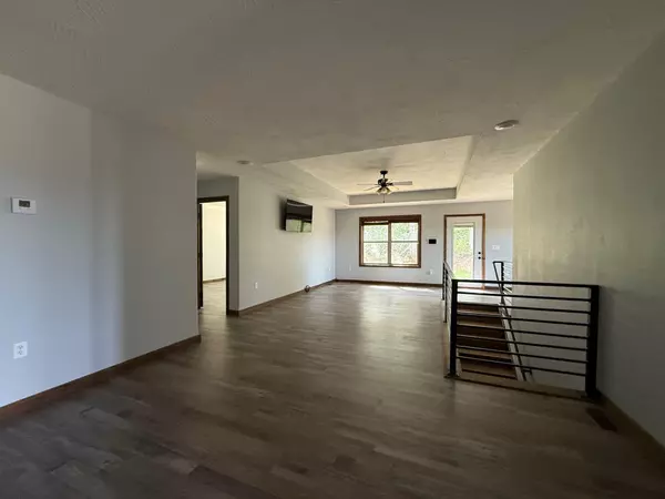 Cabool, MO 65689,207 Juniper Avenue