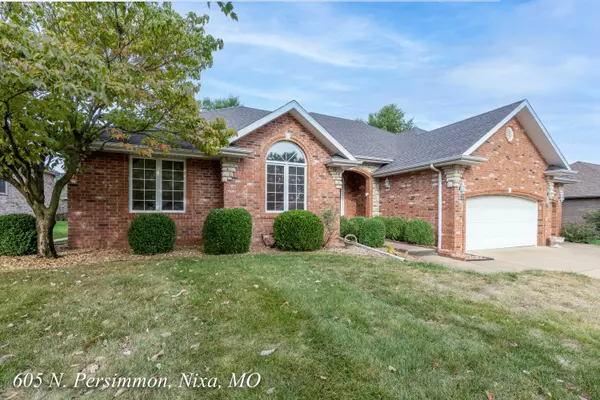 605 N Persimmon Drive, Nixa, MO 65714