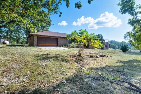 Conway, MO 65632,15494 Amethyst Road